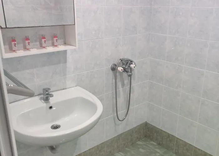 3 Zdrave Lägenhet Kazanlŭk